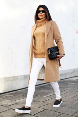 h4p0mx-l-610x610-fashionlandscape-blogger-turtleneck-whitejeans-camelcoat-vans-coat-sweater-jeans-bag