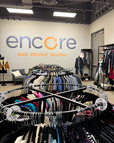 Encore-Columbus-clothing-racks